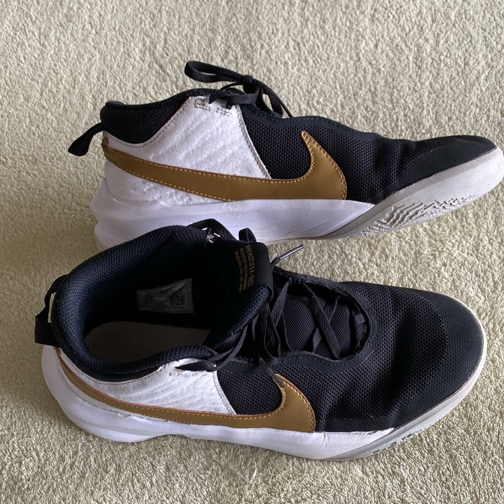 Nike sneakers two pairs size US 7Y (25cm)